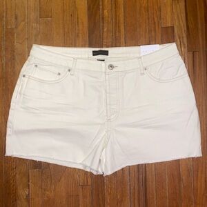 NWT House of Harlow 1960 High Rise Shorts